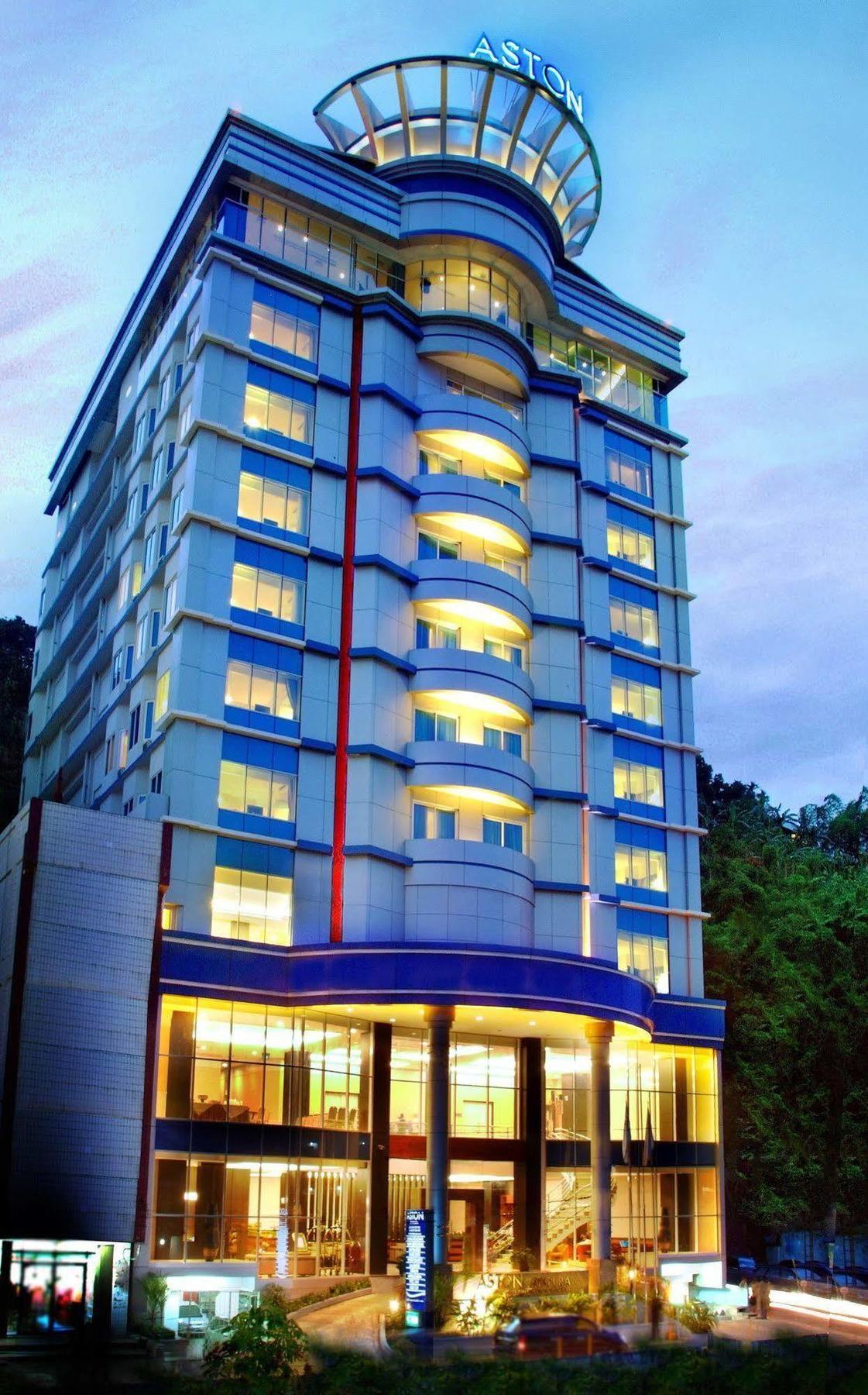 Aston Jayapura Hotel And Convention Center Bagian luar foto